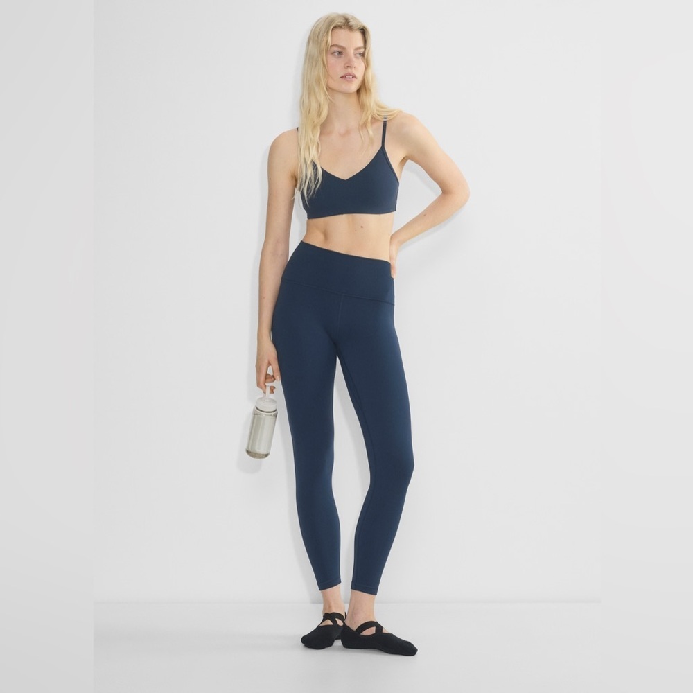 Aritzia Golden BUTTER Cheeky Hi-Rise Legging